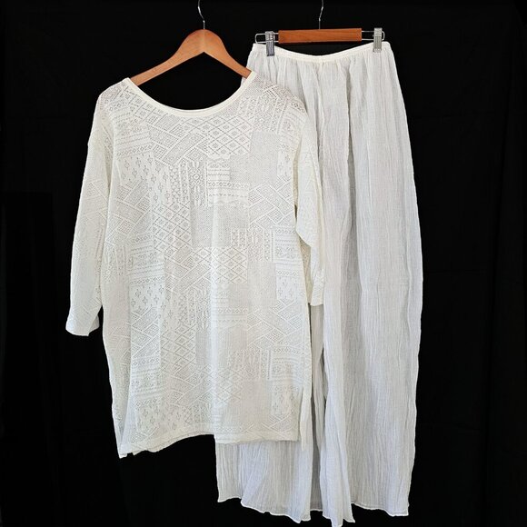 Vintage Papillon by Paula Carbone Matching Set White Knit Sweater and Pants - Picture 1 of 6